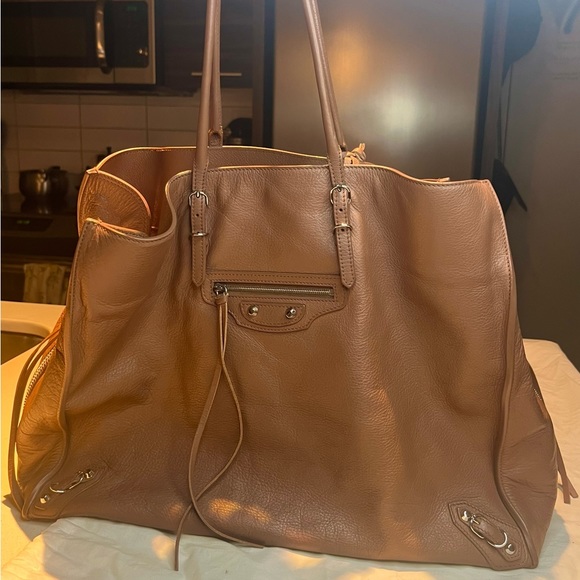 Balenciaga Papier A3 shopping bag in brown leather - Picture 2 of 9